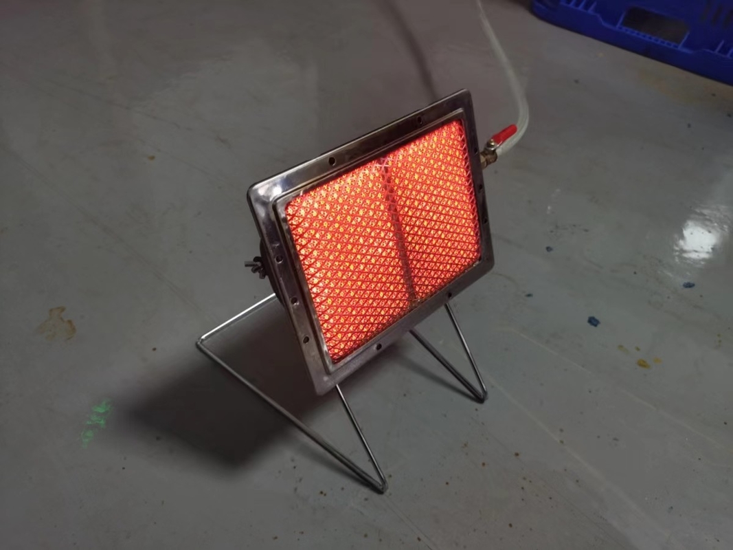 Lightweight Portable Gas Heater Infrared Energy Saving With Shell For Home Use